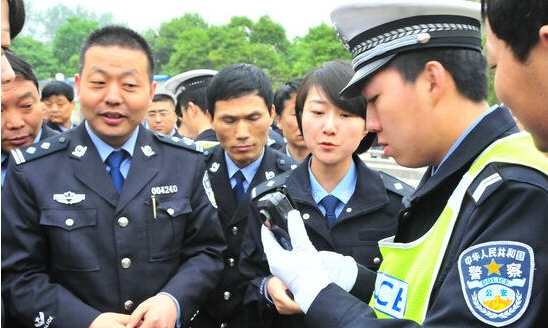 山西高速交警四支隊(duì)提高思想覺(jué)悟，使用執(zhí)法記錄儀強(qiáng)化管理！