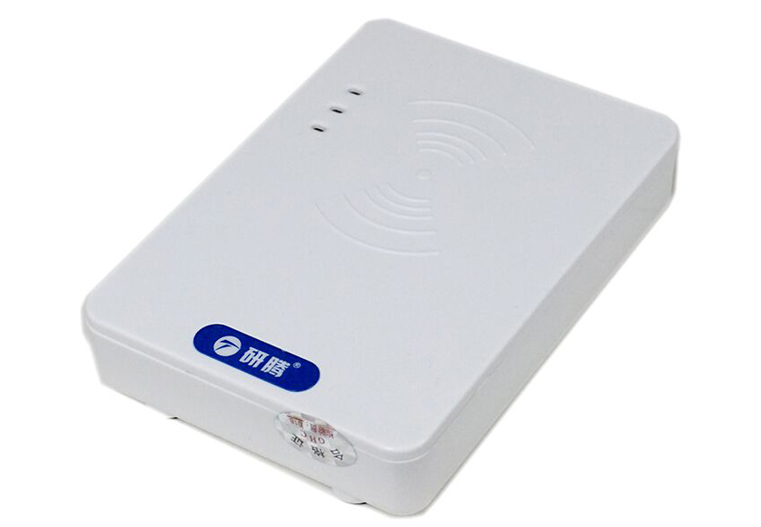 蕭山汽車(chē)站運(yùn)用身份證閱讀器實(shí)行無(wú)票刷身份證上車(chē)